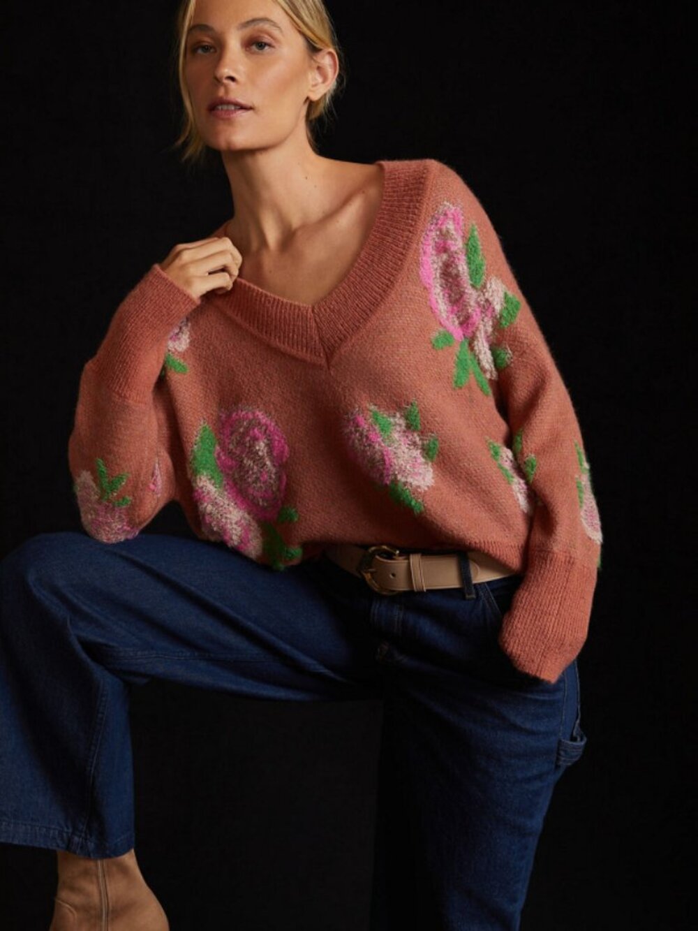Anthropologie Slouchy Floral V-Neck Sweater Small Distressed Relaxed Fit Cozy